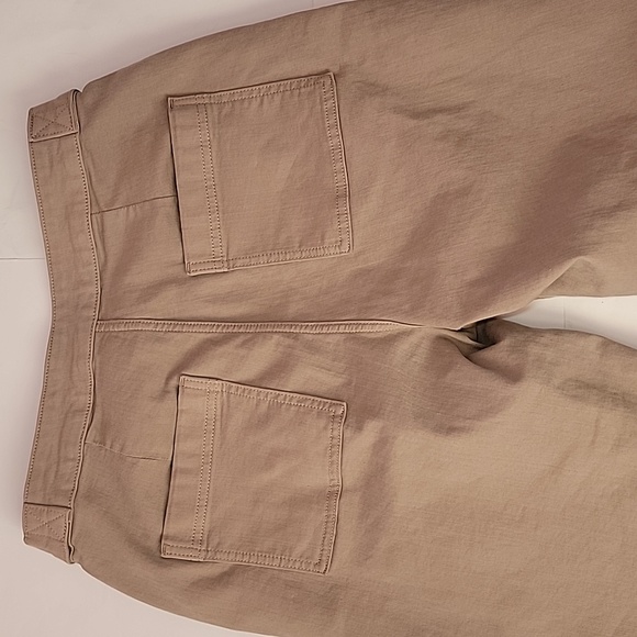 Simply Vera Wide Leg khaki Cropped Pants / 8. - Picture 6 of 9